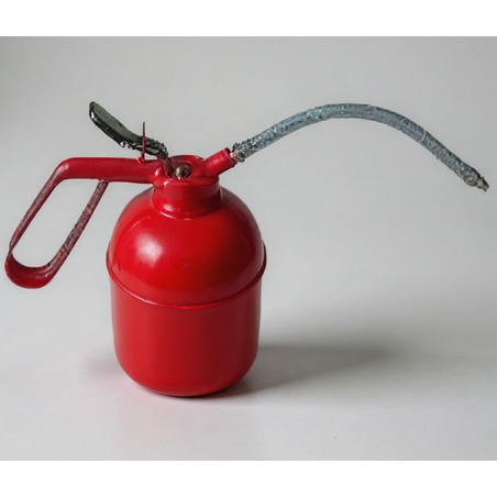 ACEITERA DE ACERO CON PICO 26 ONZAS IMPORTADO | TuMayorFerretero