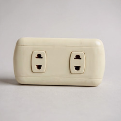 TOMA LUMINSTAR DOBLE 127-250V 15 AMP | TuMayorFerretero