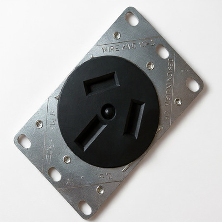 TOMACORRIENTES TOMA TRIFASICA PARA EMPOTRAR 50AMP 125-250V