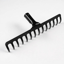 RASTRILLO CURVO LIVIANO 14 DIENTES TRAMONTINA